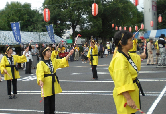 名張安協女性部「連」による広報啓発活動