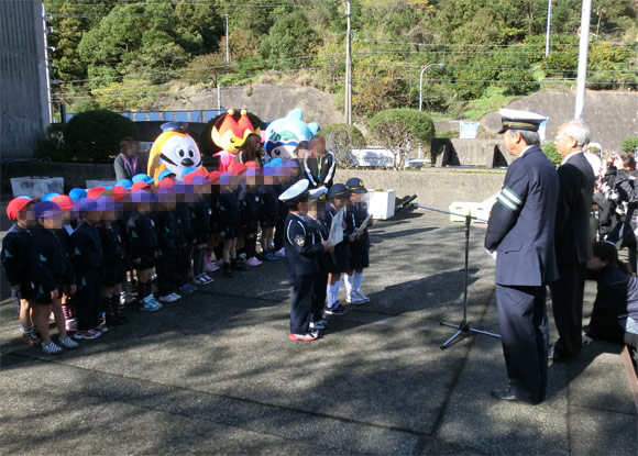 「年末の交通安全県民運動」出発式に参加