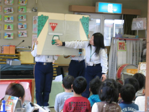 東部保育園における交通安全教室の実施