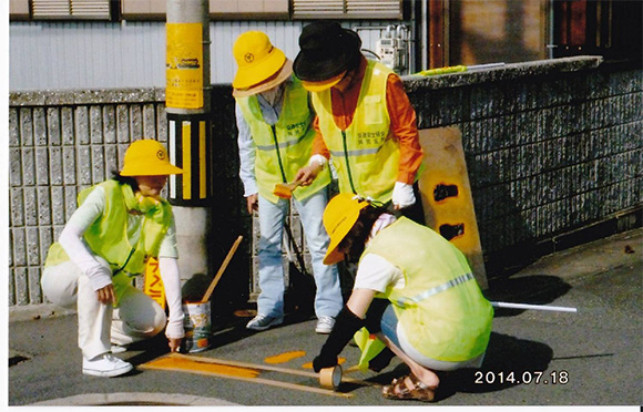 通学路におけるストップマーク塗装の実施