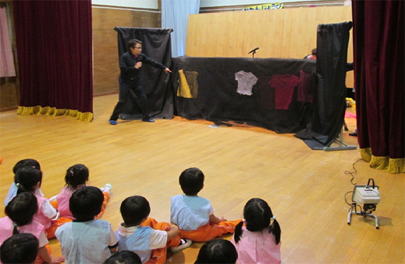 青山よさみ幼稚園における幼児交通安全教室の開催