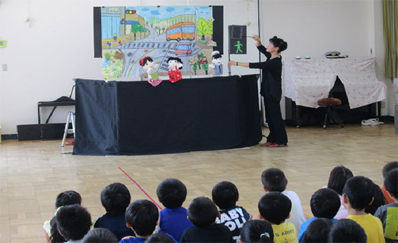 比奈知保育園における幼児交通安全教室の開催