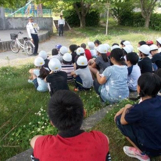 亀山市立昼生小学校における交通安全教室の実施