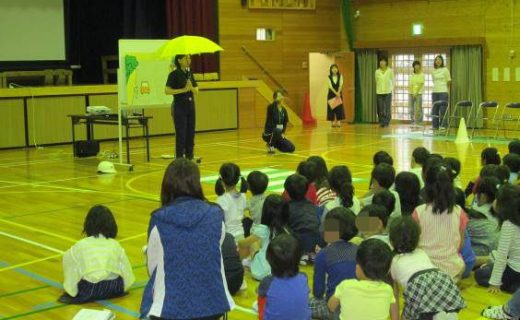 名張市立桔梗が丘小学校における交通安全教室の実施