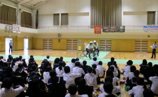 菰野町立八風中学校における交通安全教室の実施