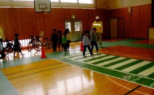 鳥羽市立安楽島小学校における交通安全教室の実施