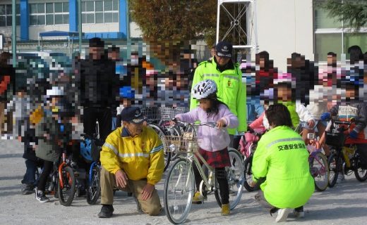 小学生・高齢者の自転車講習会