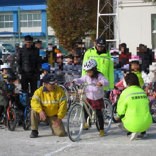 小学生・高齢者の自転車講習会